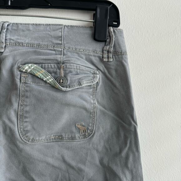 Abercrombie & Fitch Low Rise Grey/Blue Flared Jeans - 2 - Picture 9 of 10